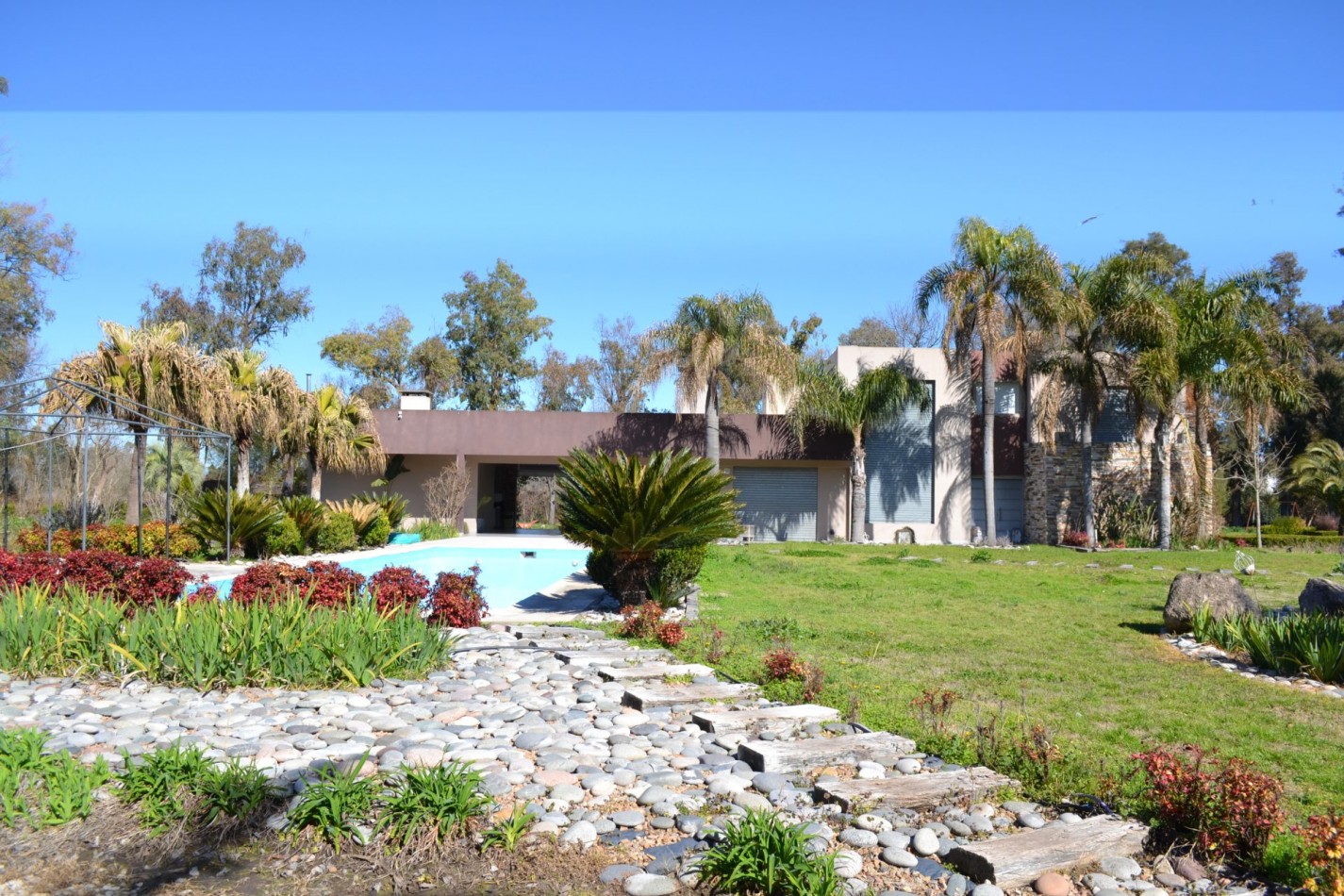 Espectacular casa quinta de categoria en Cortinez