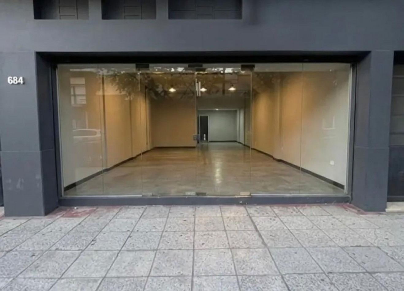 Local comercial sobre Mitre al 600, Lujan 